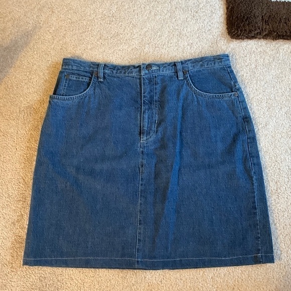 CUTE Denim Skirt St John’s Bay EUC - Picture 1 of 2